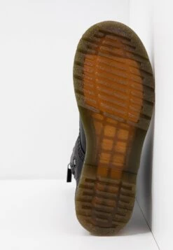 Dr. Martens Virginia - Lace-Up Boots -Fashion Store 02e1d0fc9ba645b79a625a912d2092f9