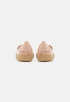 Clarks Barleigh Low - Trainers - Pale Peach 11 Clarks Barleigh Low - Trainers - Pale Peach -Fashion Store 135ed3043ab14cd48d137f8b4dc2c792