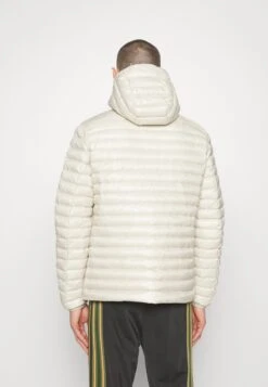 BELSTAFF Airspeed Jacket - Down Jacket - Off-White 10 BELSTAFF Airspeed Jacket - Down Jacket - Off-White -Fashion Store 193e5d0bc83943b38471b8c116e17136