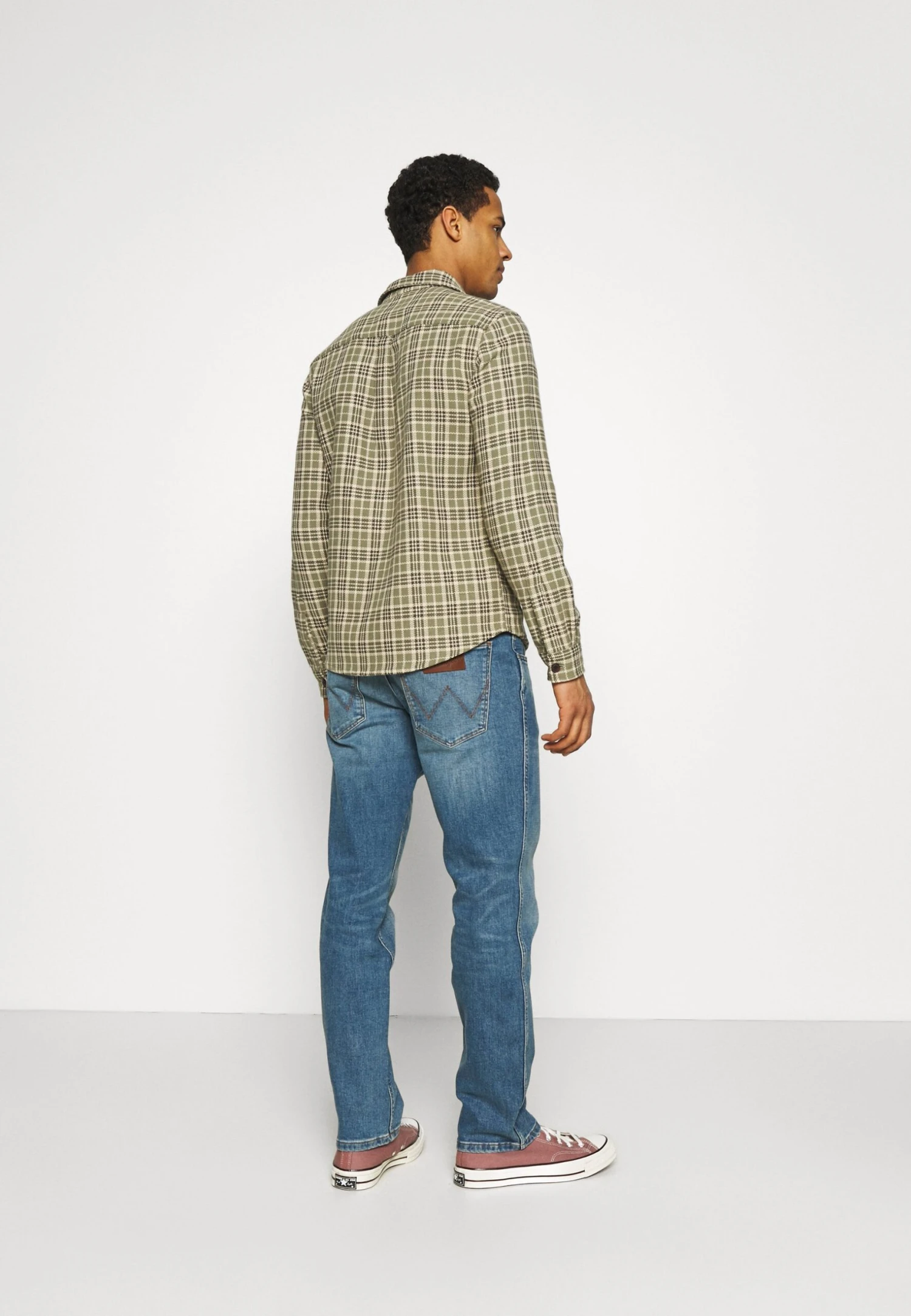 Wrangler Straight Leg Jeans - Blue Fever 5 Wrangler Straight Leg Jeans - Blue Fever - Image 3