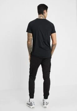 Pier One Cargo Trousers - Black 9 Pier One Cargo Trousers - Black -Fashion Store 53b2bc3b189f42638b83c94f1e5a0848