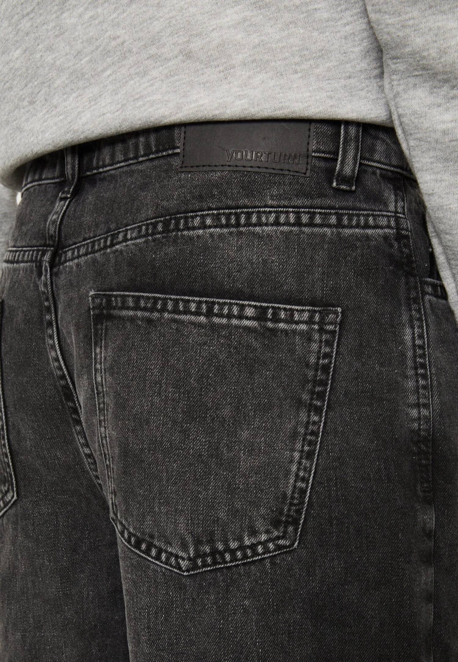 YOURTURN Unisex - Relaxed Fit Jeans - Black 8 YOURTURN Unisex - Relaxed Fit Jeans - Black - Image 6