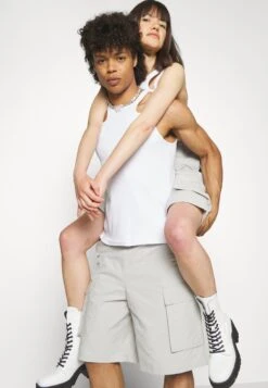 YOURTURN Unisex - Shorts - Light Grey -Fashion Store 85d9b741d2b249b68f2e49464d4e5111