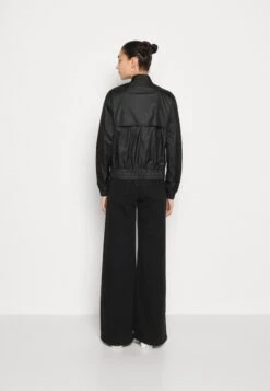 K-Way Amaurette Iridiscent - Bomber Jacket -Fashion Store 91f98e3b67424677af869511380e0b76