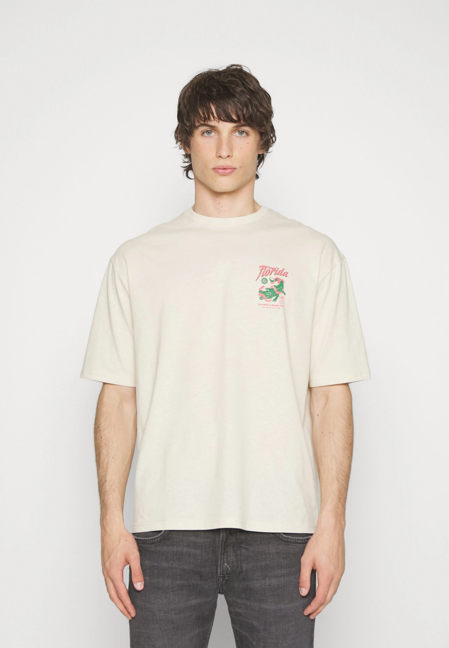 YOURTURN Crocodile Florida Graphic Tee Unisex- Print T-Shirt - Beige 5 YOURTURN Crocodile Florida Graphic Tee Unisex- Print T-Shirt - Beige - Image 3