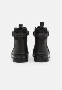 Dr. Martens Combs Tech -8 Eye Boot Unisex - Lace-Up Ankle Boots -Fashion Store 9f9ca25209f74b6fa32eabe4bf53bce4
