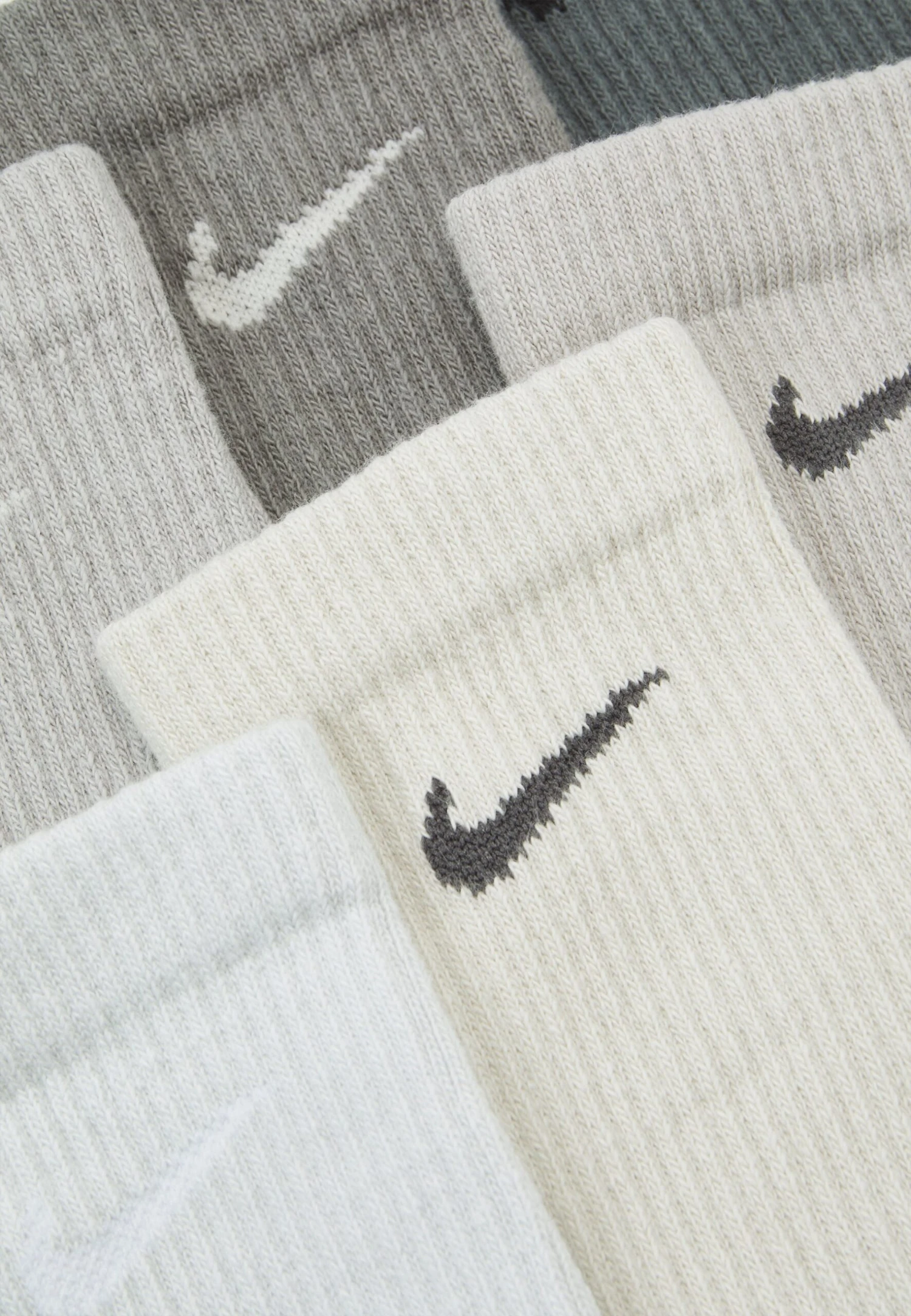 Nike Performance Everyday Plus Cush Crew Unisex 6 Pack - Sports Socks - Iron Grey/Flat Pewter/Light Iron Ore/Light Smoke Grey/Light Bone/Photon Dust 4 Nike Performance Everyday Plus Cush Crew Unisex 6 Pack - Sports Socks - Iron Grey/Flat Pewter/Light Iron Ore/Light Smoke Grey/Light Bone/Photon Dust - Image 2