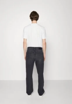 Steve Overdyed Black - Relaxed Fit Jeans - Overdyed Black -Fashion Store aea29ae6fad34b28b308351dc4f1fe86