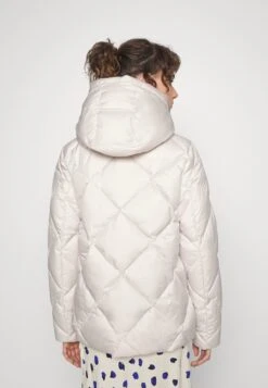 Marc O'Polo Diamond Quilting Detachable Hood Welt Poc - Down Jacket - Chalky Stone 11 Marc O'Polo Diamond Quilting Detachable Hood Welt Poc - Down Jacket - Chalky Stone -Fashion Store c7bdcc6c305f4c4d9074a82e48cc8157