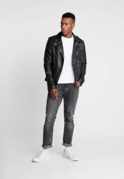 Pier One 3 Pack - Basic T-Shirt - White 8 Pier One 3 Pack - Basic T-Shirt - White -Fashion Store ea5a45d6ac054aaf8ad5e779d70e706b