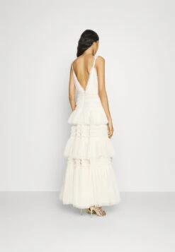 Needle & Thread ExclusiveCandice Gown - Occasion Wear - Cream -Fashion Store f219c8f34c4148a8bef1b92e59f57305