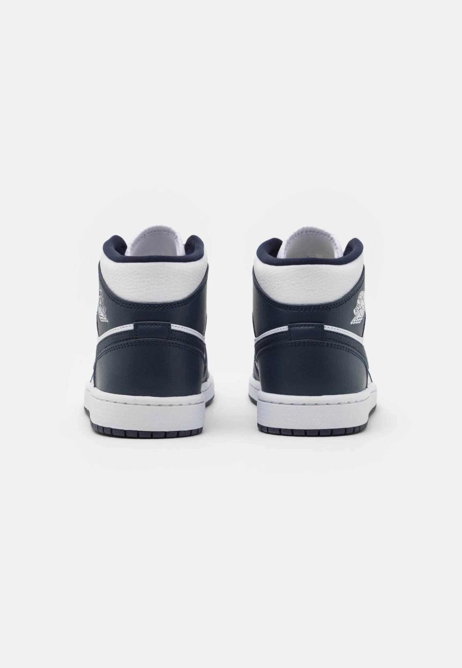 Air Jordan 1 Mid - High-Top Trainers - White/Metallic Gol/Obsidian 7 Air Jordan 1 Mid - High-Top Trainers - White/Metallic Gol/Obsidian - Image 5